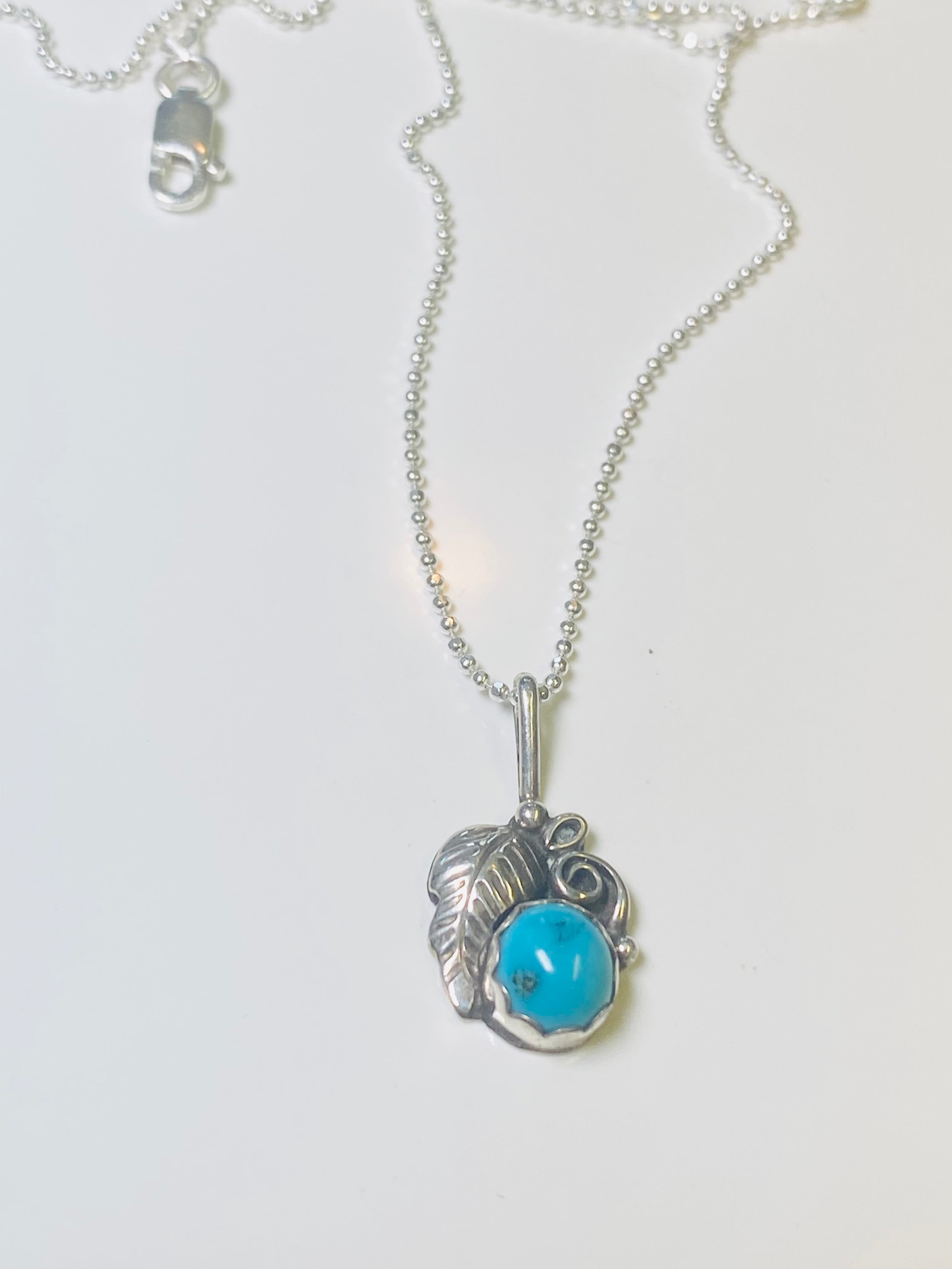 Kingman feather turquoise necklace